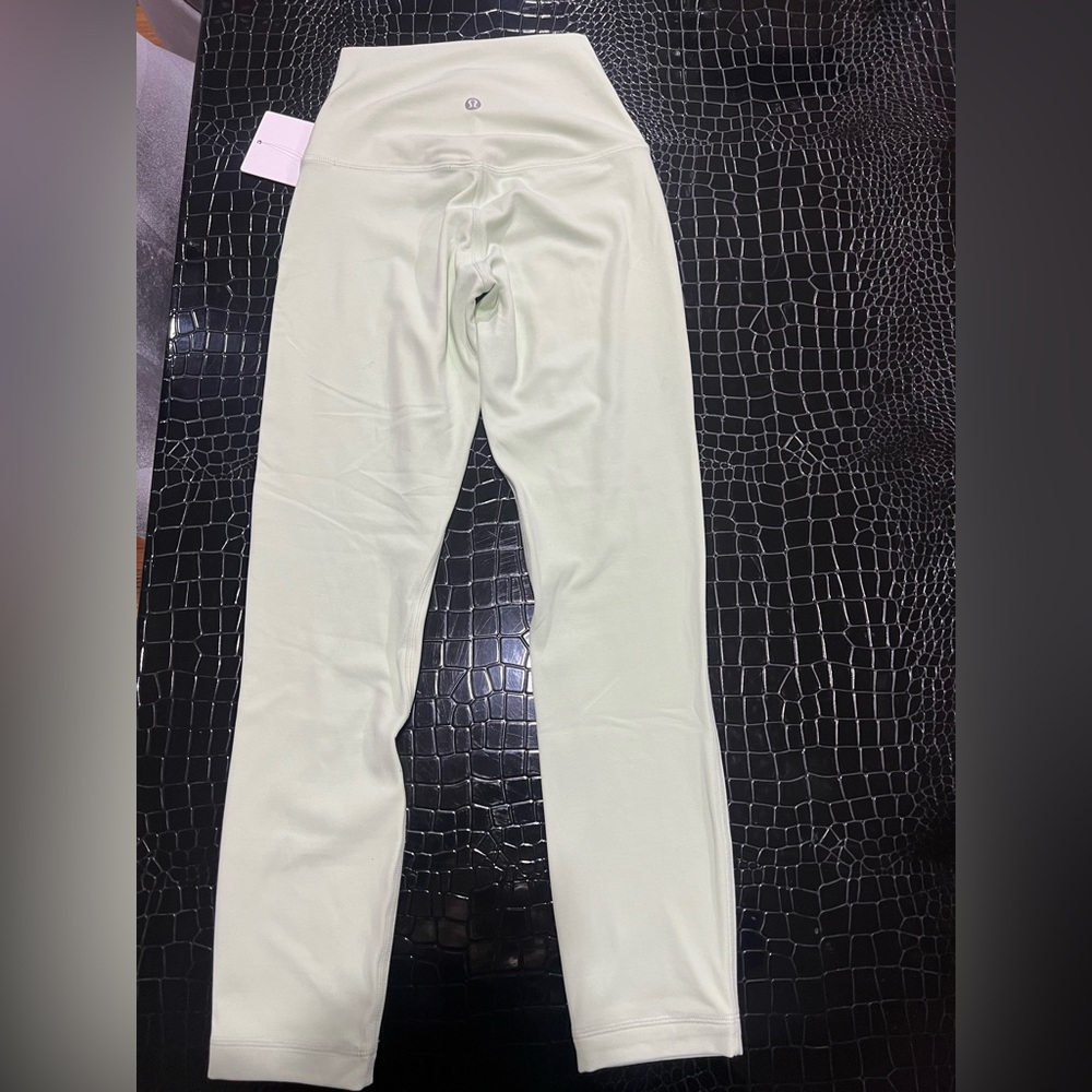 Lululemon leggings.